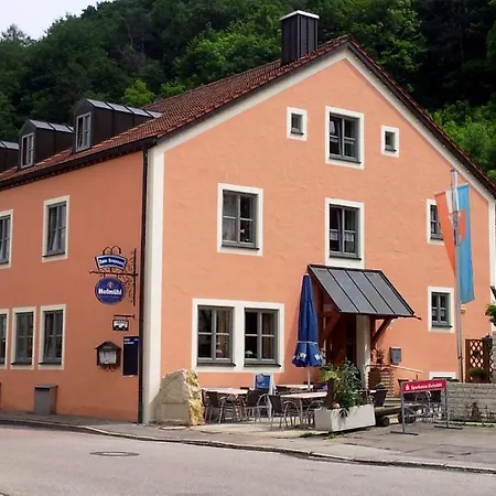 Zum Brunnen Pensjonat 3*