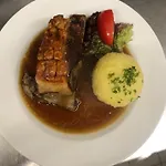 布伦侬旅馆 招待所 3*